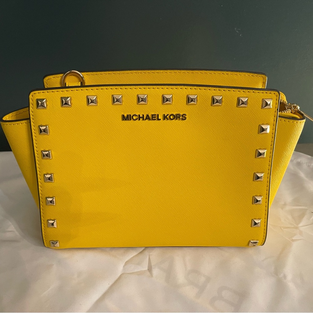 NWT || Michael Kors Yellow Selma Studded Women's Bag